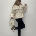 pelliccia foderata con bottoni luxe